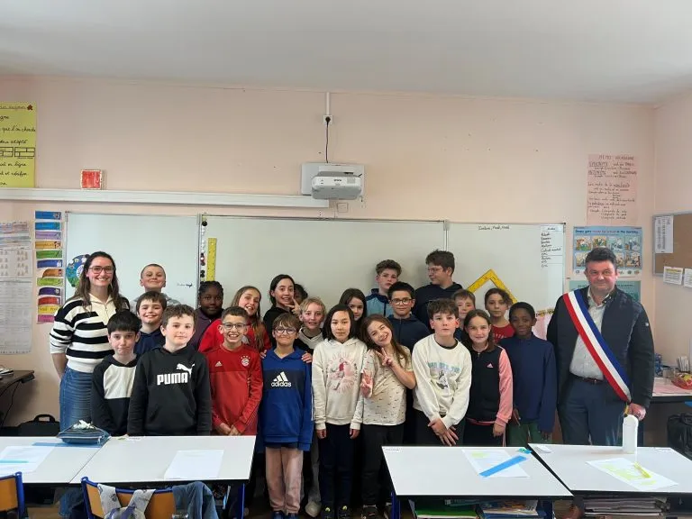 Le maire à la rencontre des élèves de l'école de Laurenan